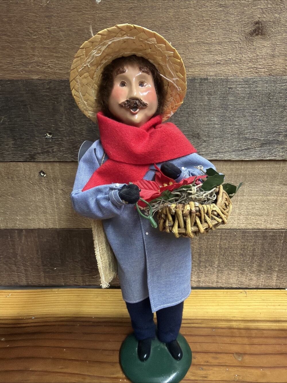 Byers Choice Caroler 1998 Man Gardener Flowers Bag and Clipper